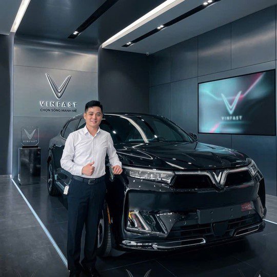 tuấn tú vinfast thăng long